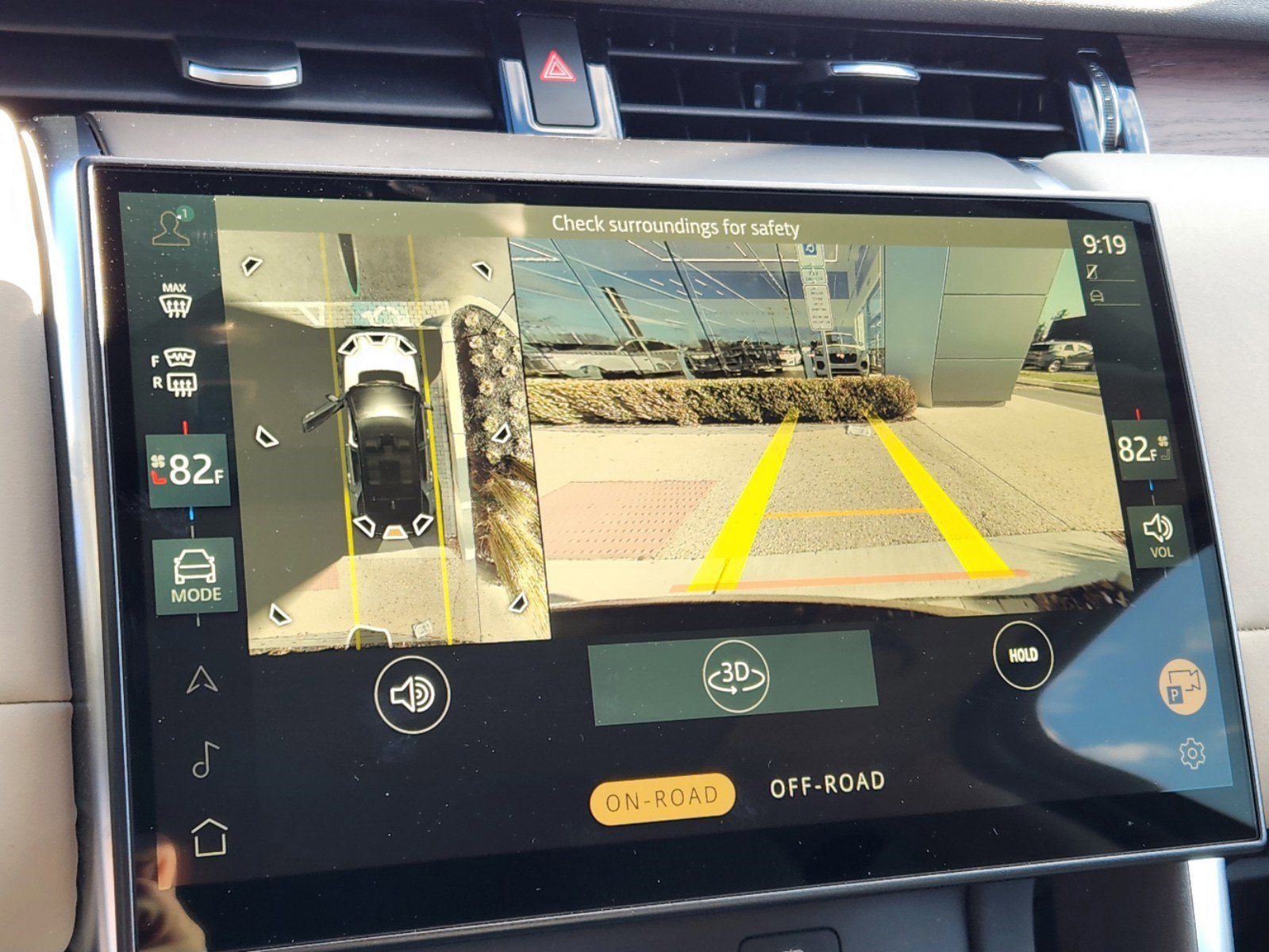 Certified 2024 Land Rover Discovery Sport S image 23