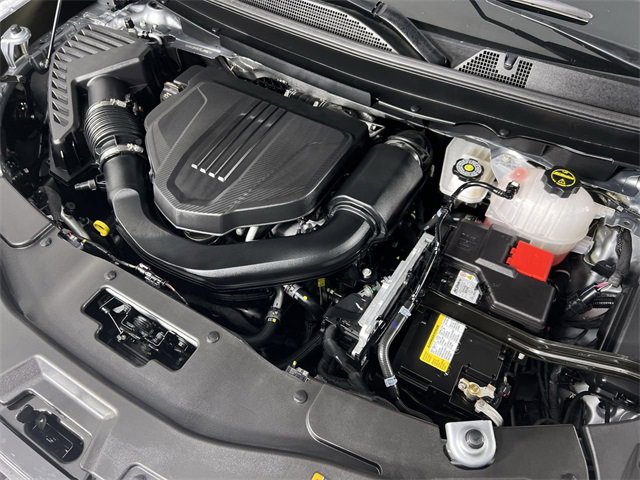 Used 2025 GMC Acadia Elevation image 31