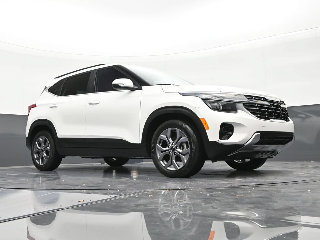 Used 2024 Kia Seltos S FWD image 26
