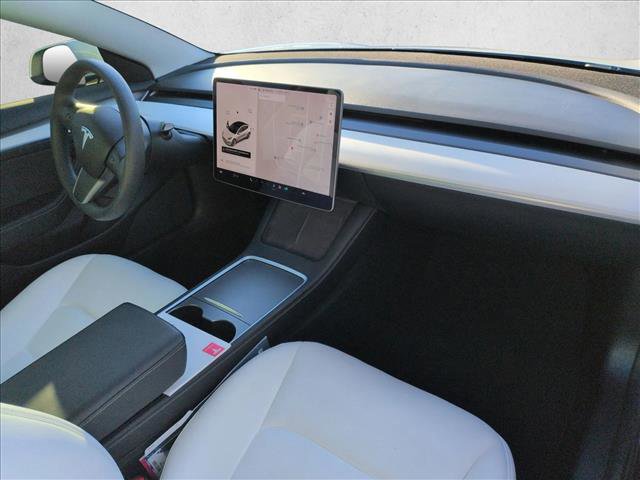 Used 2021 Tesla Model 3 Standard Range Plus image 22