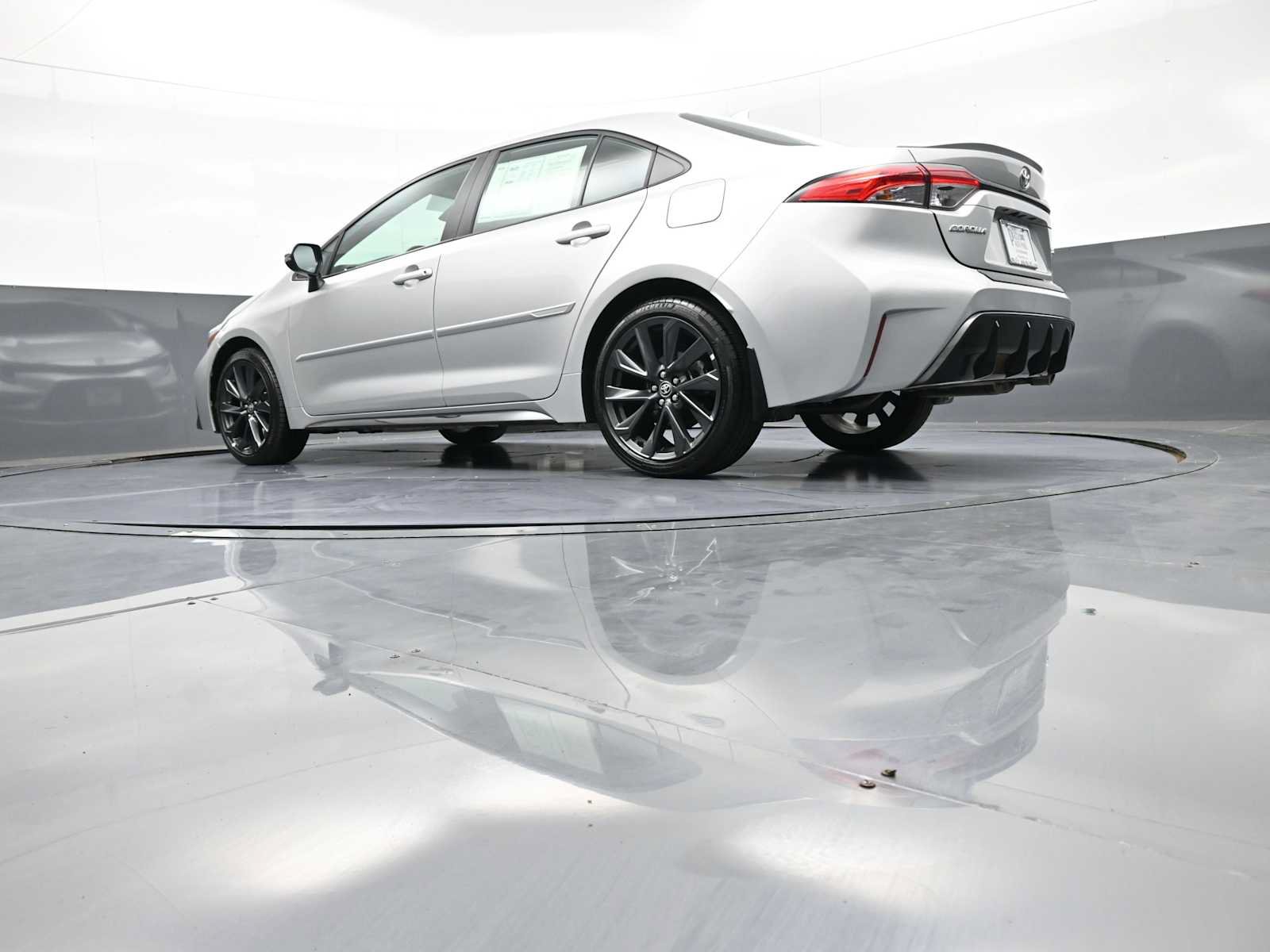 Certified 2024 Toyota Corolla SE FWD image 30