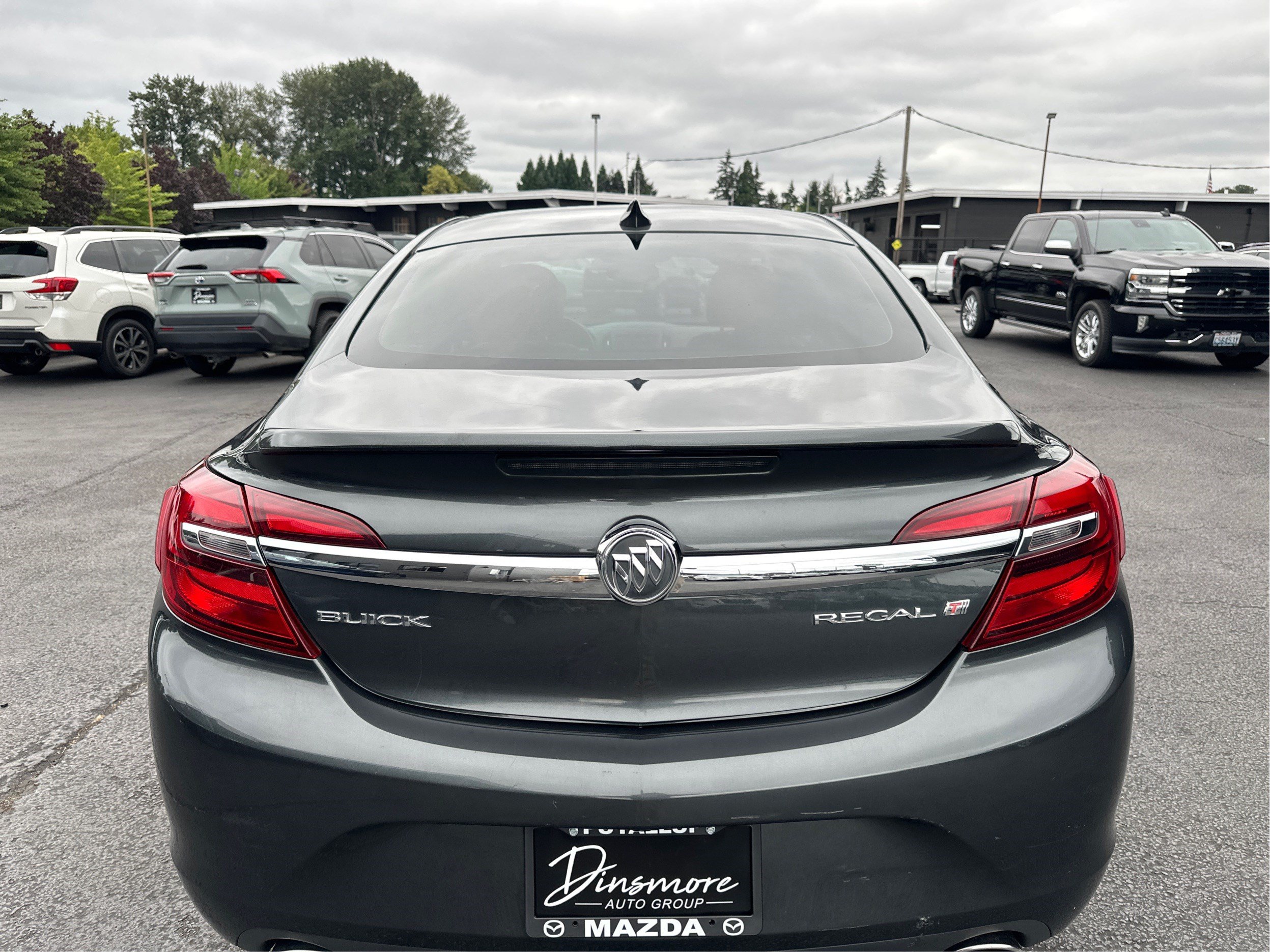 Used 2017 Buick Regal Sport Touring FWD image 27