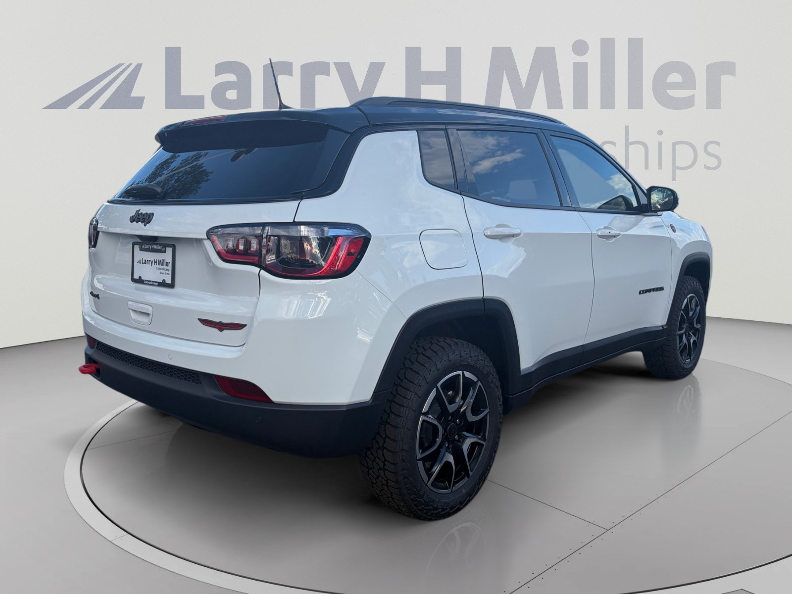 New 2026 Jeep Compass Trailhawk AWD/4WD image 5