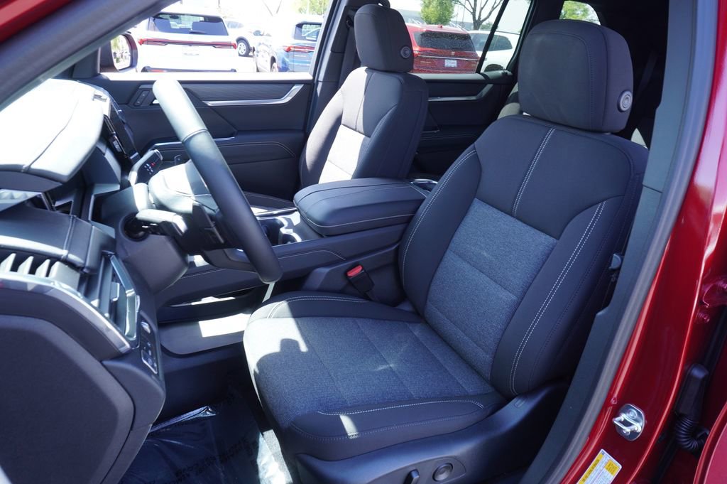 New 2026 GMC Acadia Elevation image 14