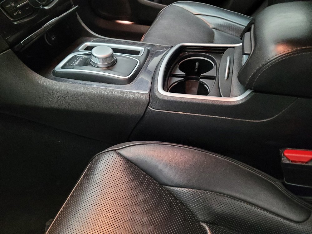 Used 2019 Chrysler 300 Limited image 26