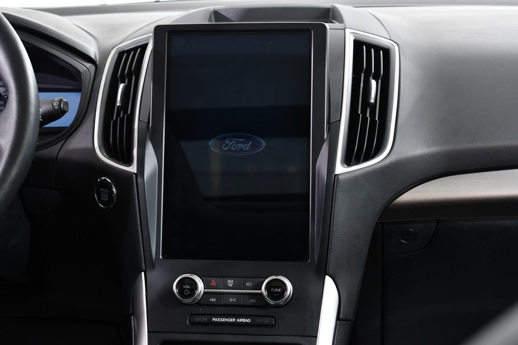 Used 2024 Ford Edge SEL w/ Convenience Package image 9