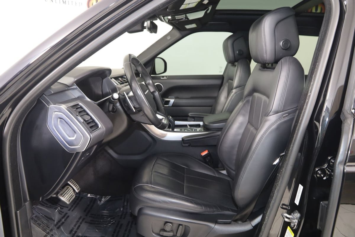 Used 2019 Land Rover Range Rover Sport Supercharged AWD/4WD image 12