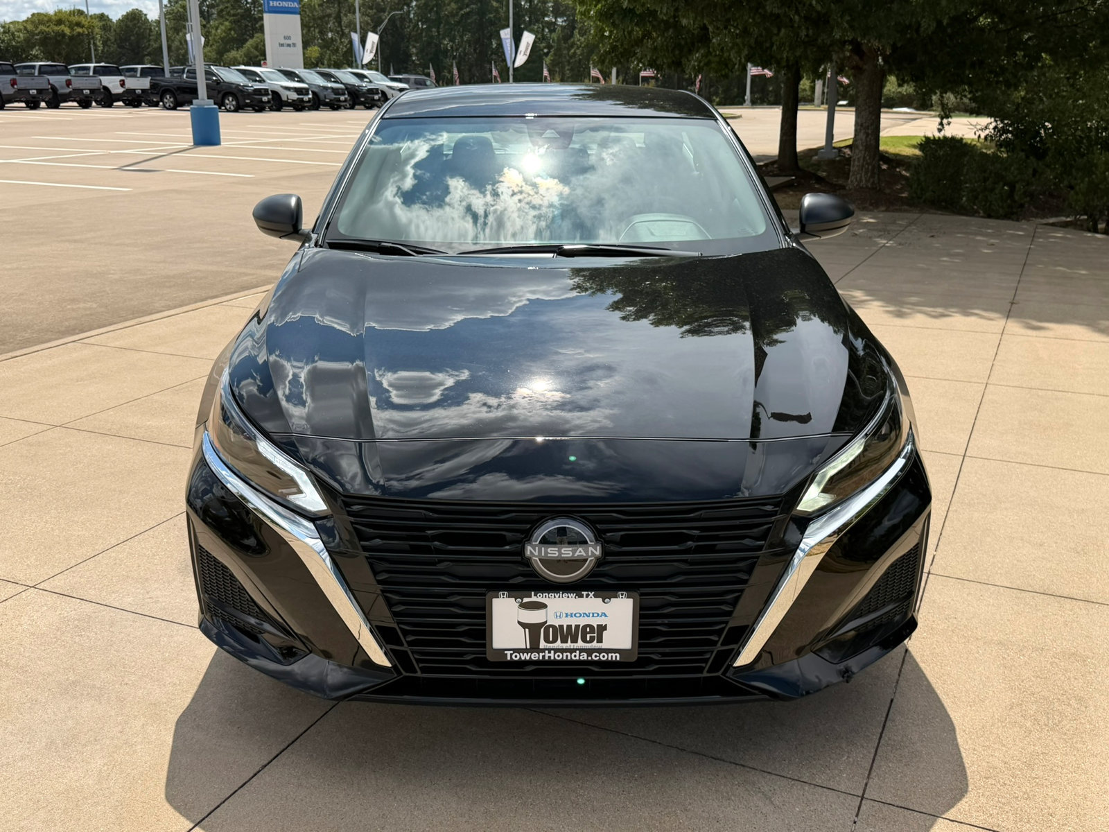 Used 2026 Nissan Altima 2.5 SV FWD image 2
