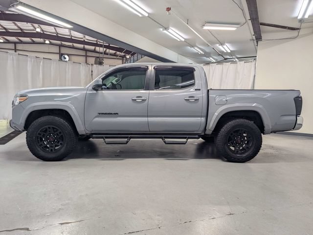 Used 2020 Toyota Tacoma SR5 RWD image 22