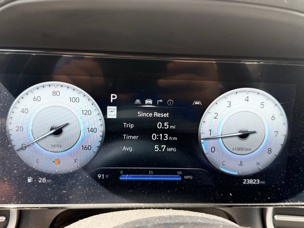 Used 2024 Hyundai Elantra SEL w/ Convenience Package FWD image 11