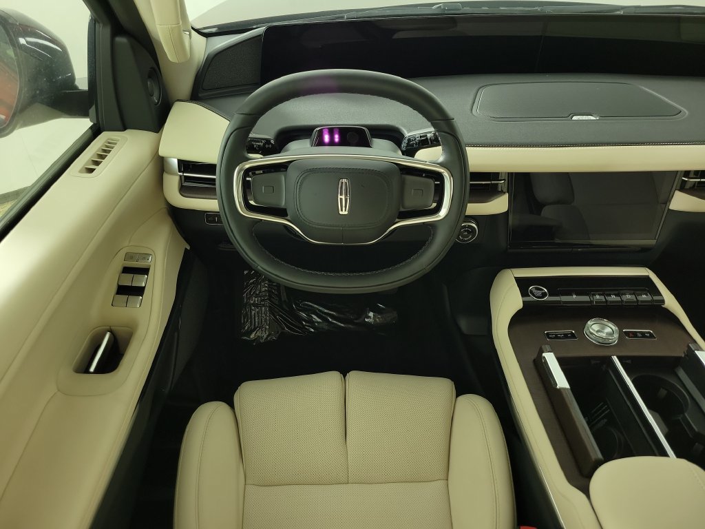 New 2027 Lincoln Navigator L Reserve w/ Jet Appearance Package RWD image 11