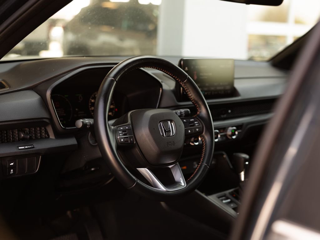 Used 2025 Honda CR-V Sport-L image 14
