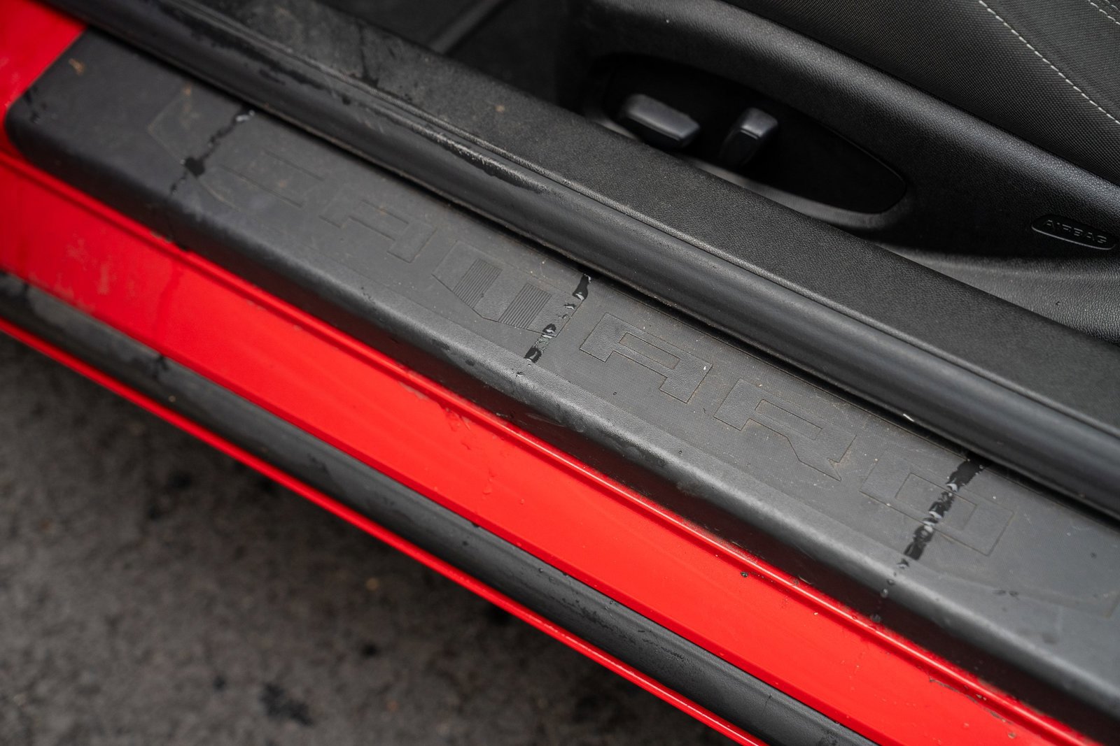 Used 2020 Chevrolet Camaro LT image 11