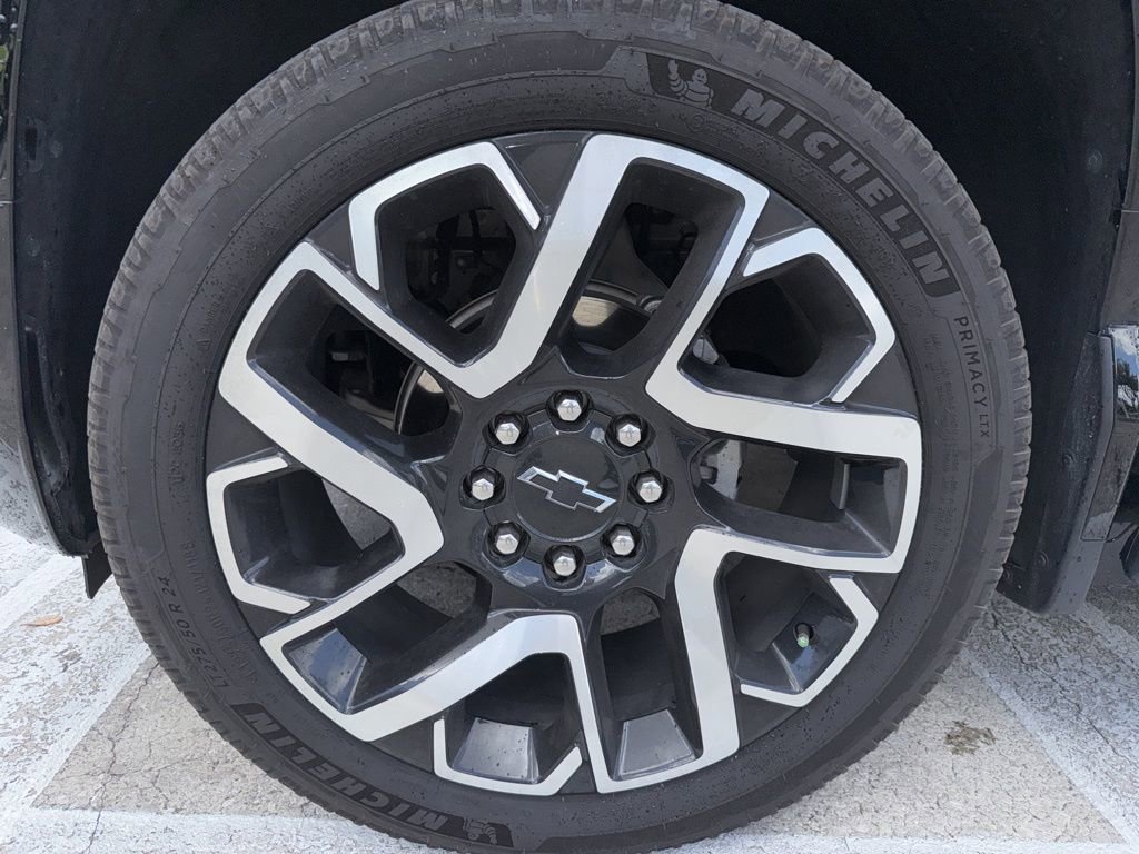 Used 2024 Chevrolet Silverado EV RST AWD/4WD image 31