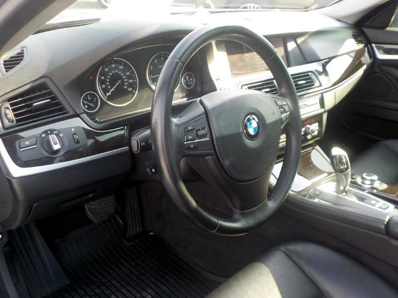 Used 2011 BMW 528i Sedan image 10