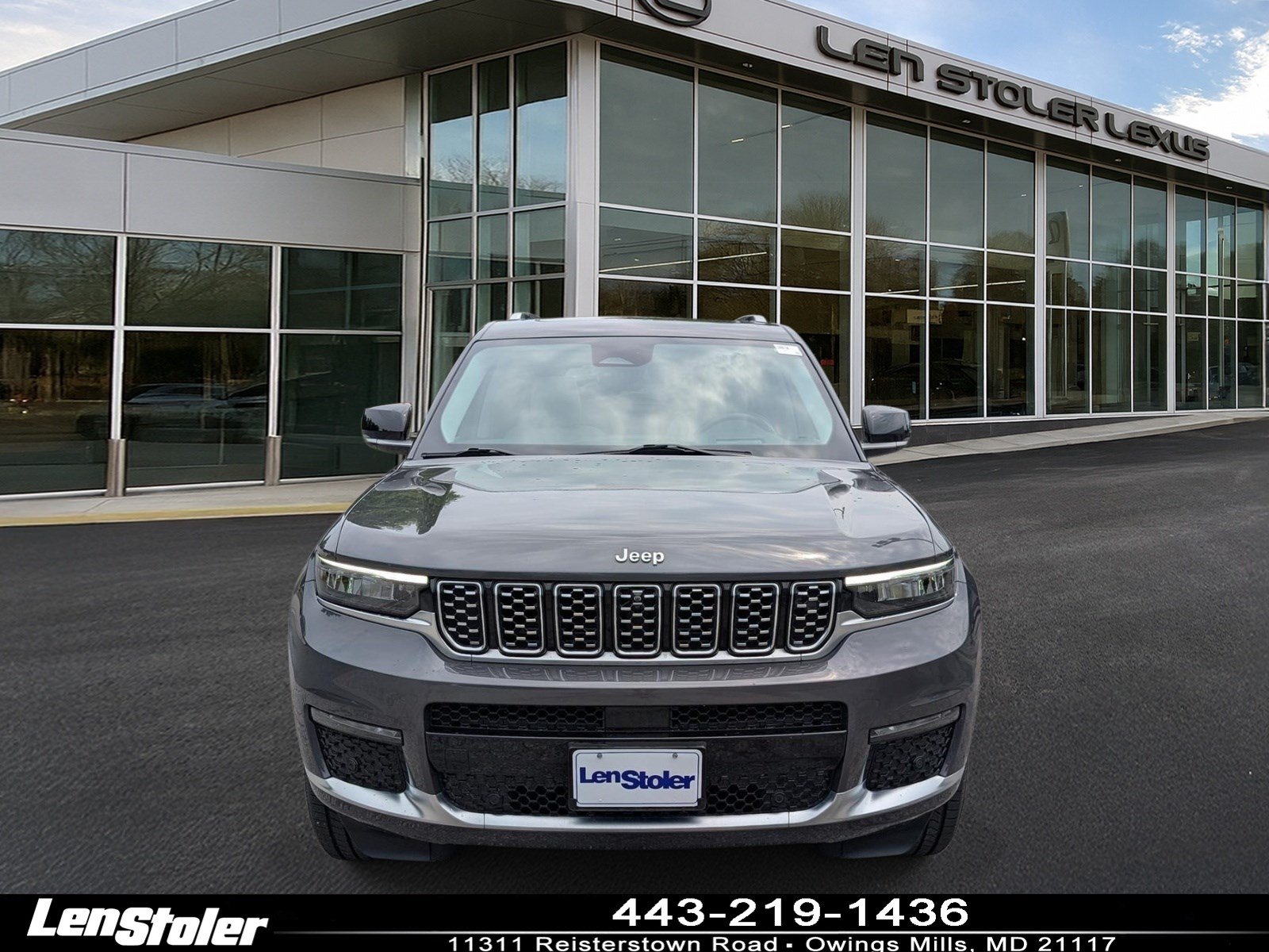 Used 2023 Jeep Grand Cherokee L Summit w/ Advanced Protech Group IV AWD/4WD image 8