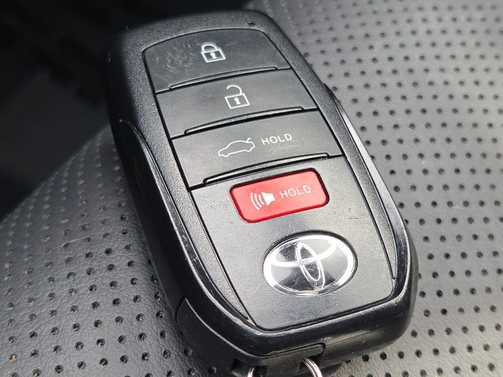 Used 2024 Toyota Crown Platinum image 40