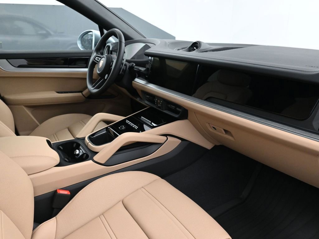 Certified 2026 Porsche Cayenne Coupe AWD/4WD image 14