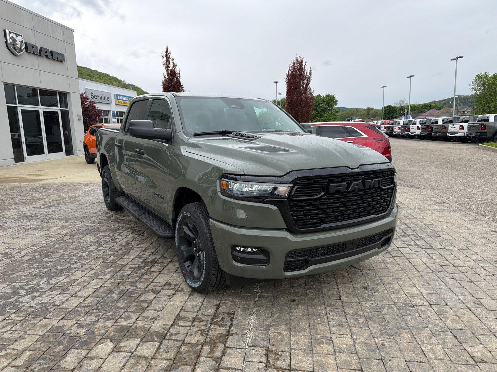 New 2026 RAM 1500 Express AWD/4WD image 2