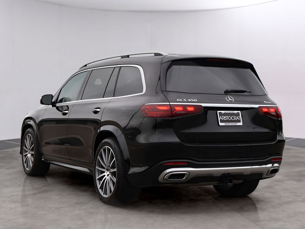 Used 2025 Mercedes-Benz GLS 450 4MATIC image 5