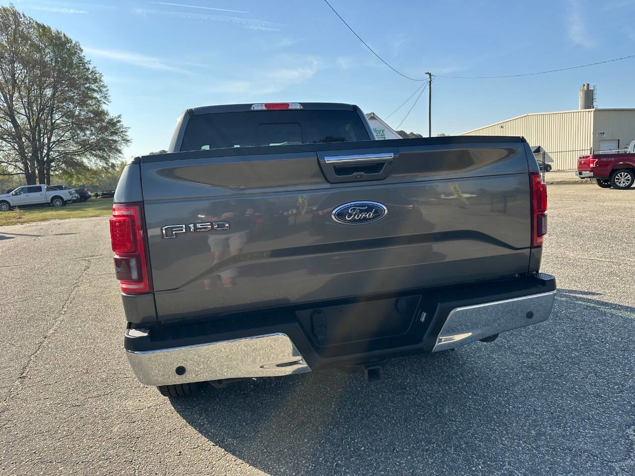 Used 2016 Ford F150 Lariat w/ Equipment Group 502A Luxury RWD image 23