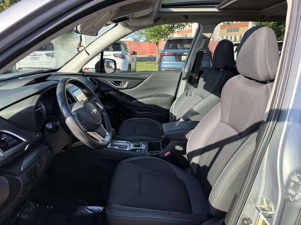 Used 2019 Subaru Forester Premium AWD/4WD image 14