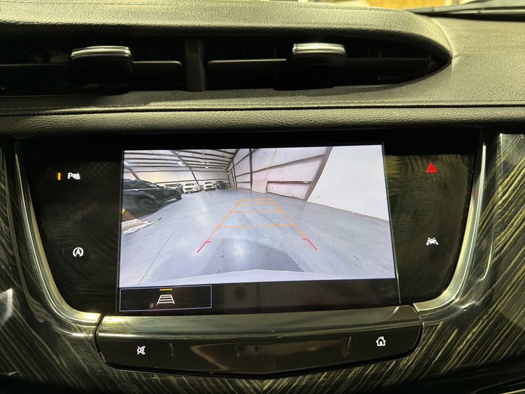 Used 2023 Cadillac XT6 Premium Luxury image 17