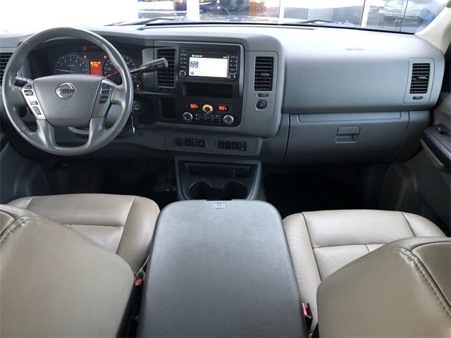 Used 2019 Nissan NV 3500 SL image 12
