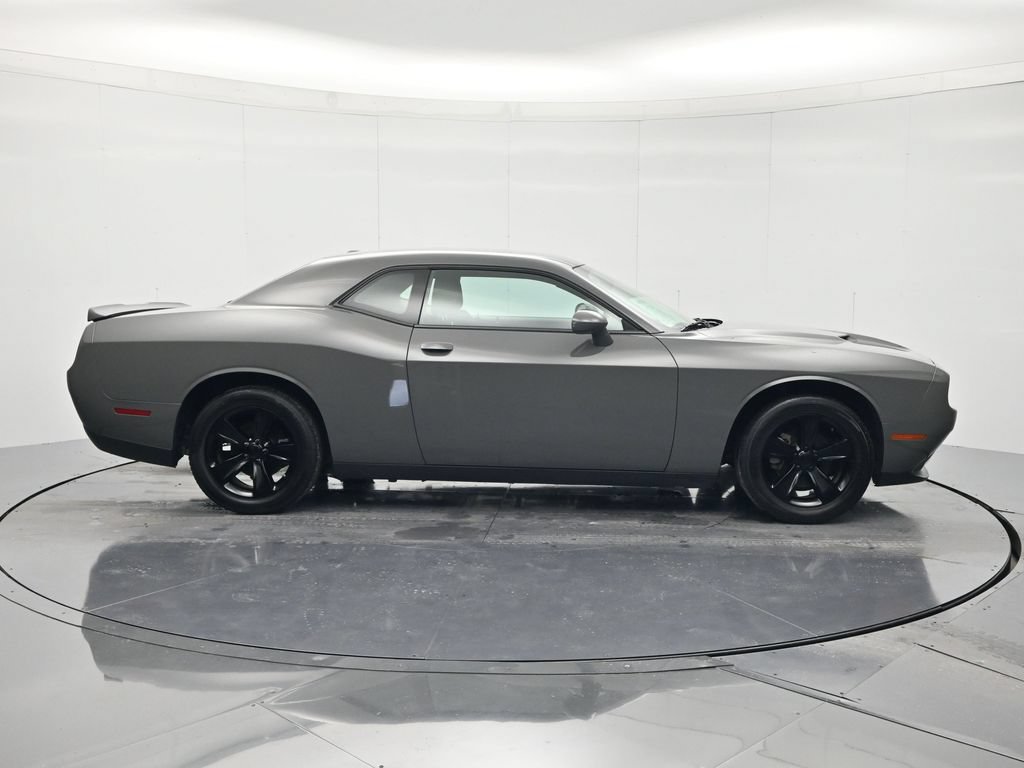 Used 2023 Dodge Challenger SXT RWD image 4