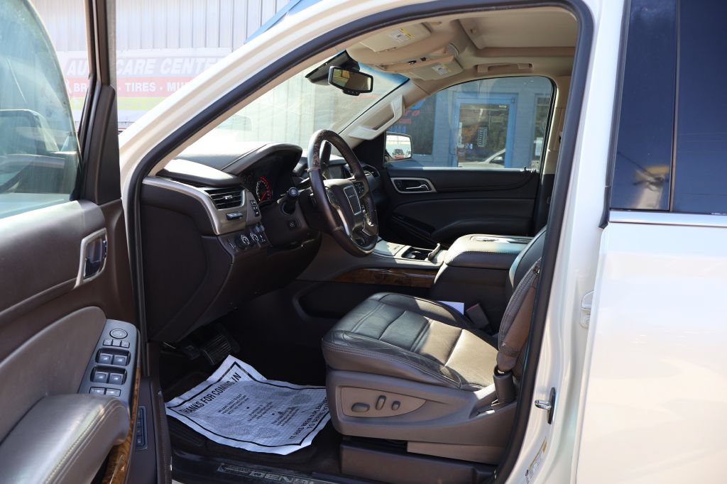 Used 2015 GMC Yukon Denali w/ Premium Package AWD/4WD image 27