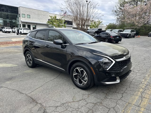 Certified 2025 Kia Sportage LX image 4