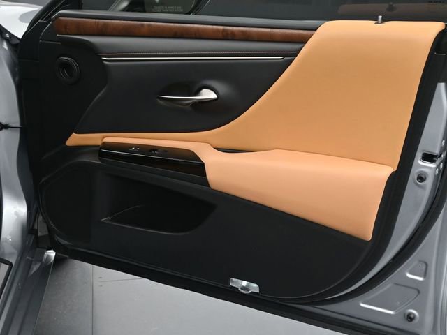 Used 2022 Lexus ES 350 w/ Premium Package image 11