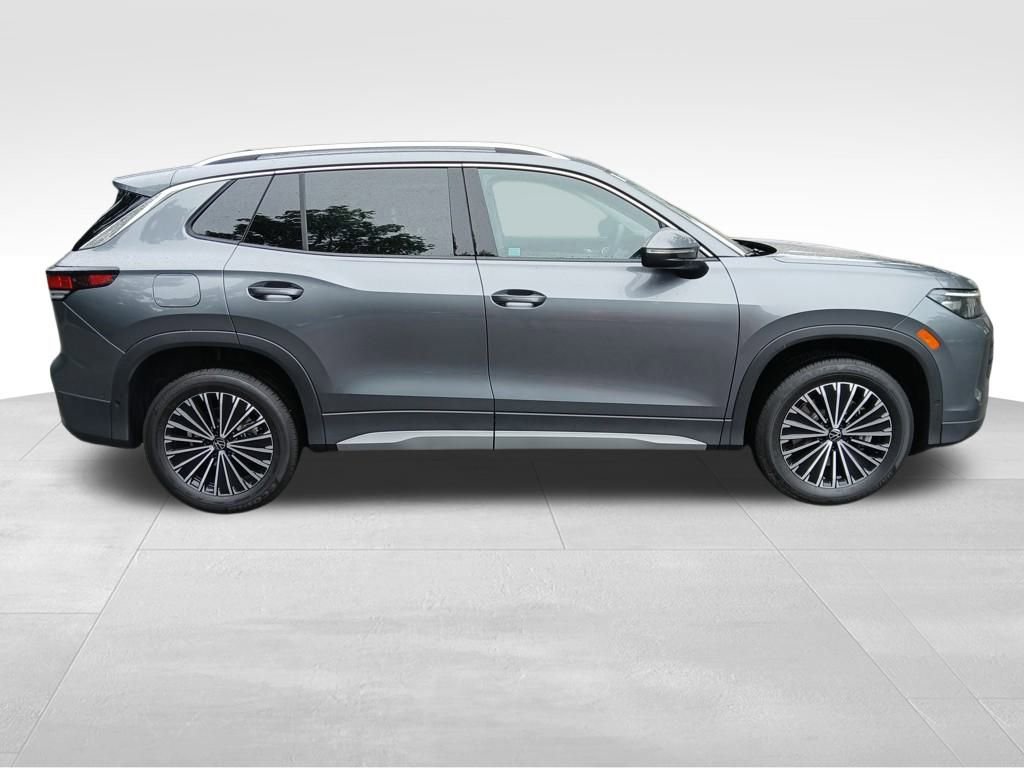 New 2025 Volkswagen Tiguan S w/ 18" Wheel Package image 6