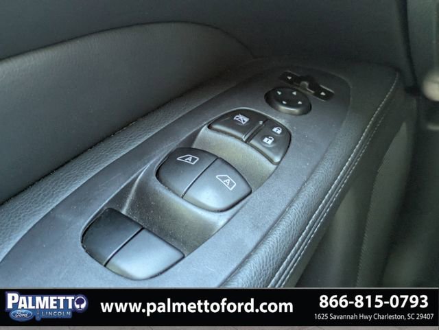Used 2019 Nissan Pathfinder Platinum FWD image 23