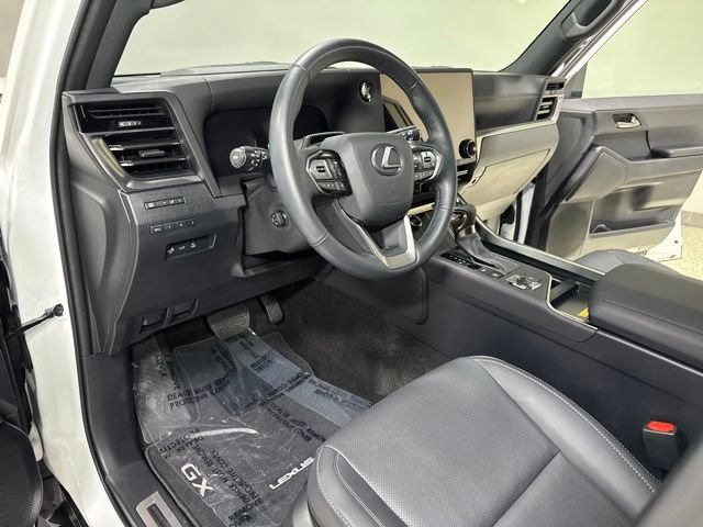 Used 2025 Lexus GX 550 w/ Accessory Package (Z1) AWD/4WD image 15