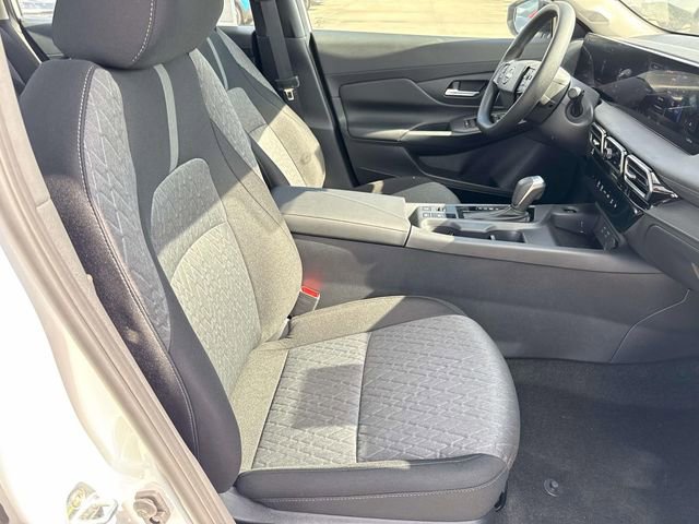 New 2026 Nissan Sentra SV w/ Floor Mat Package FWD image 14