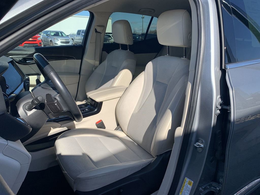 Used 2023 Buick Envision Preferred image 13