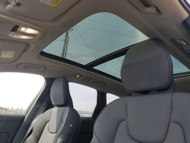 New 2026 Volvo XC60 B5 Plus w/ Protection Package Premier image 6
