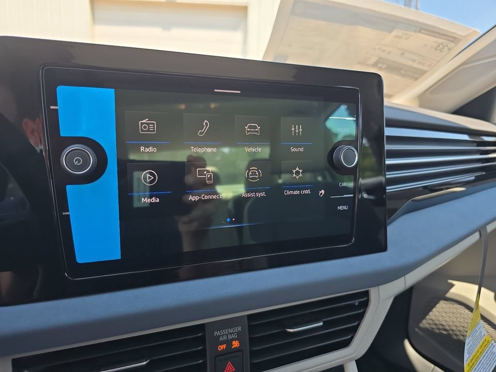 New 2026 Volkswagen Jetta SE FWD image 18