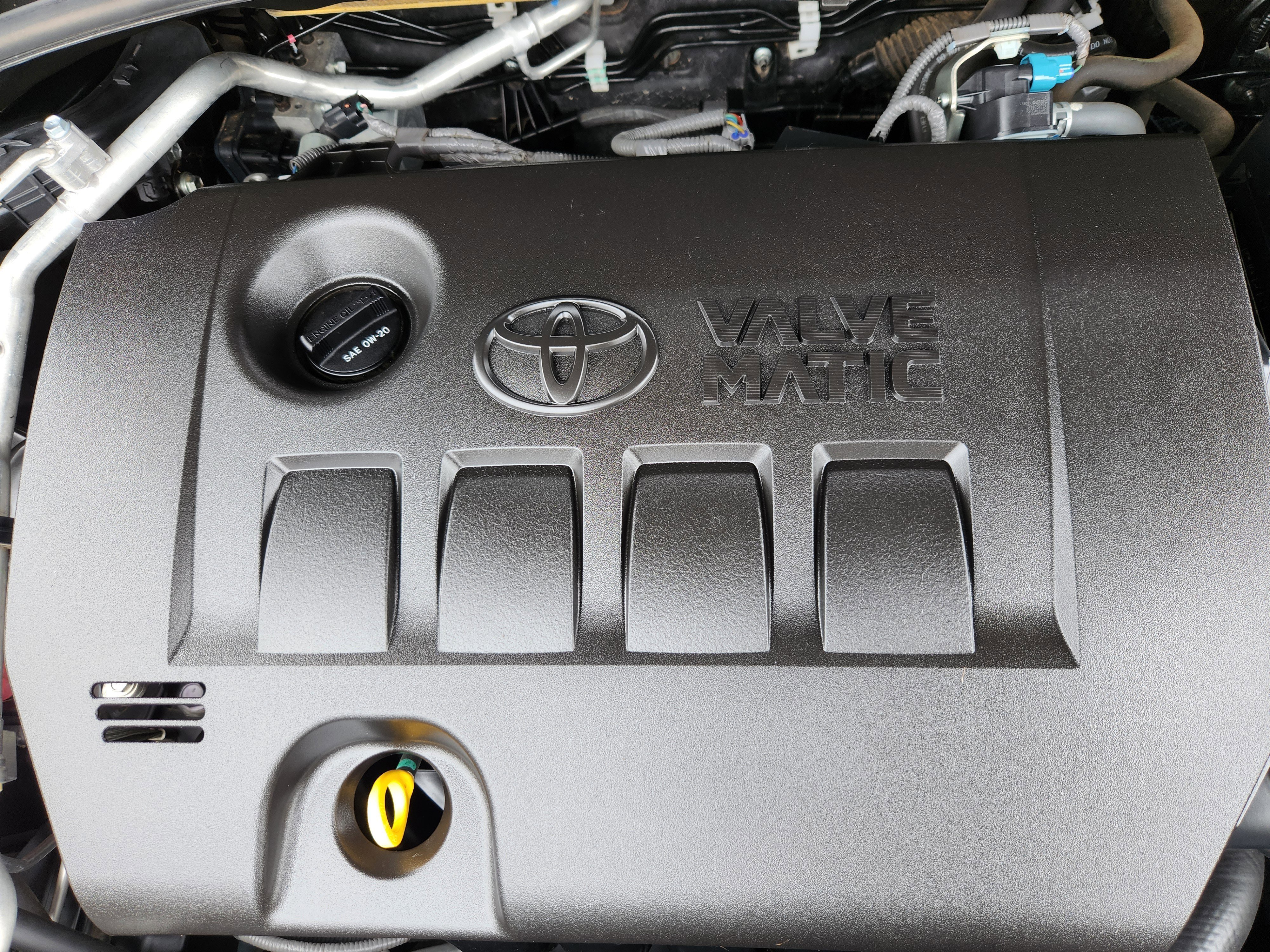 Used 2019 Toyota C-HR XLE FWD image 35