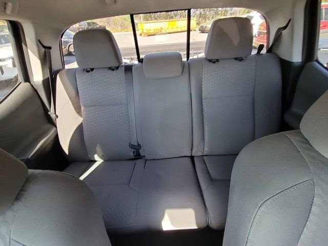 Used 2020 Toyota Tacoma SR5 RWD image 5