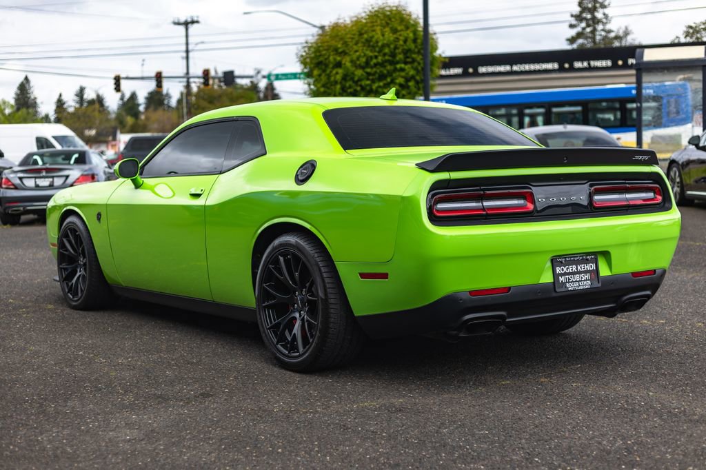 Used 2015 Dodge Challenger SRT Hellcat RWD image 13