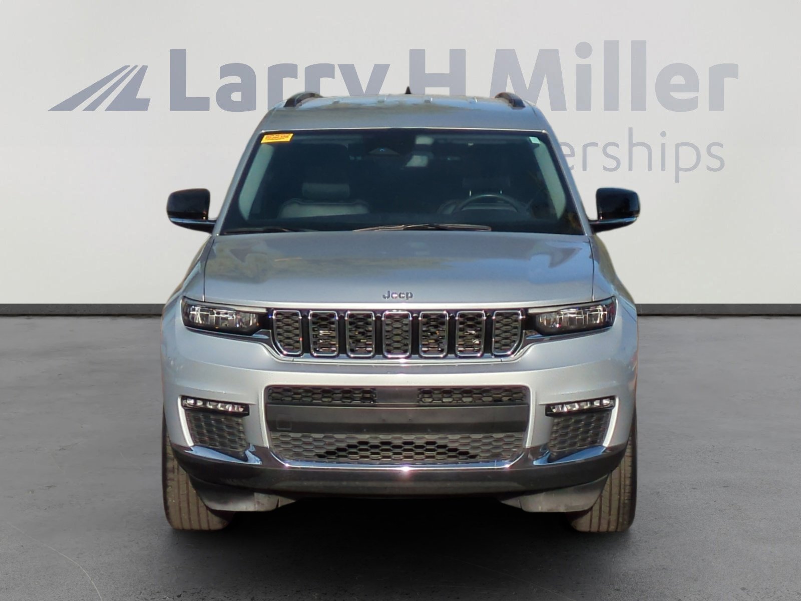 Used 2023 Jeep Grand Cherokee L Limited image 8