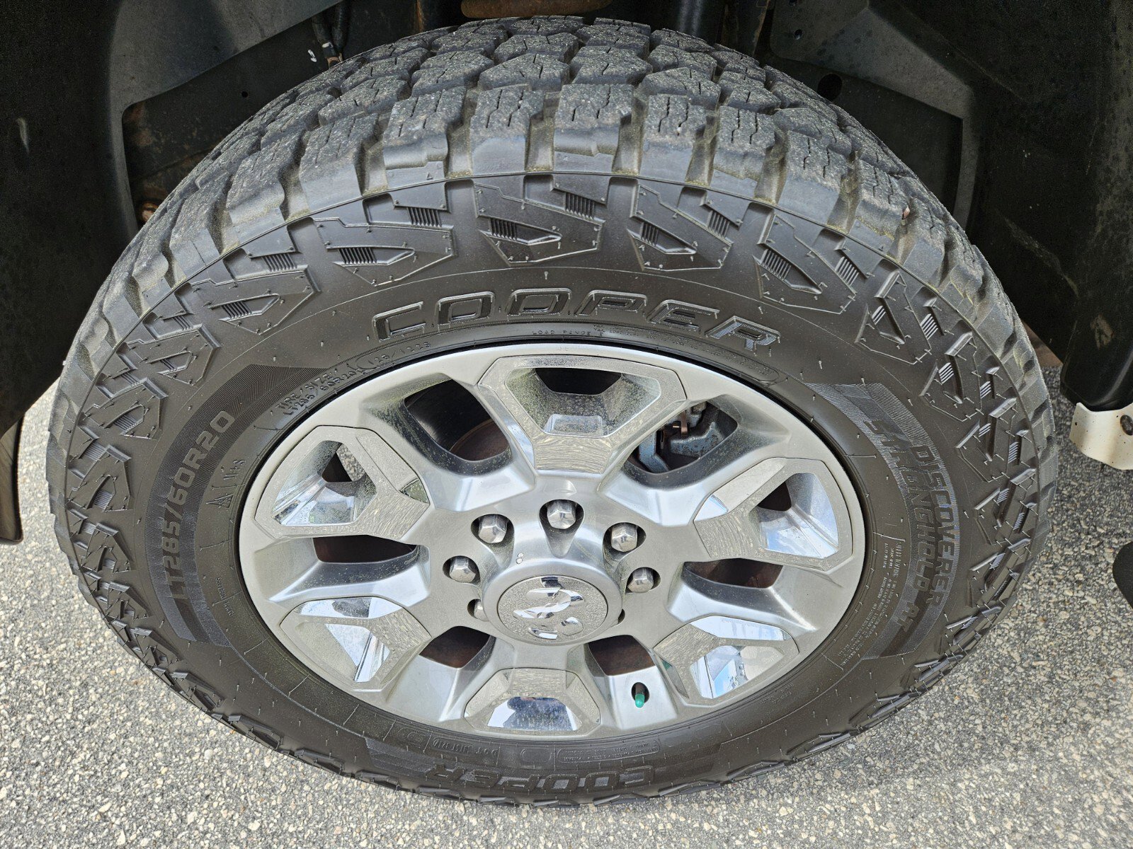 Used 2016 RAM 2500 Limited image 11