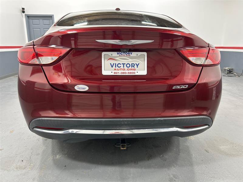 Used 2015 Chrysler 200 Limited w/ Convenience Group FWD image 8