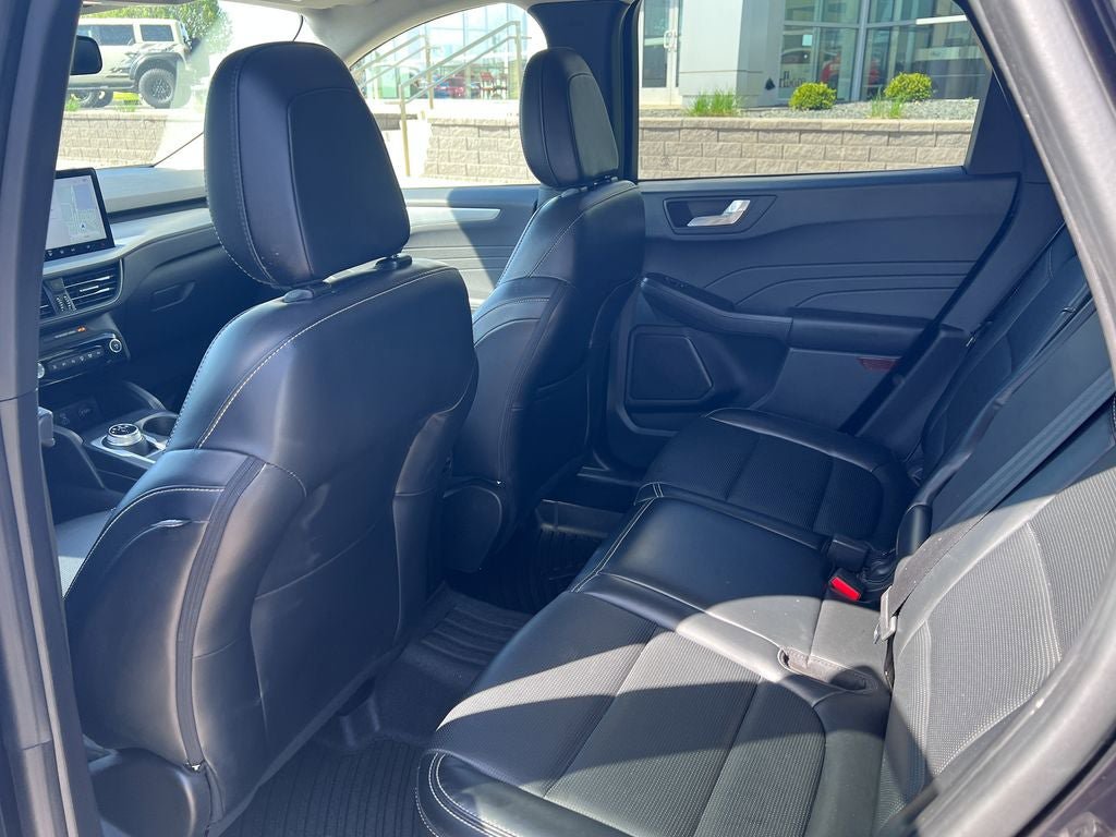 Certified 2023 Ford Escape Platinum AWD/4WD image 21
