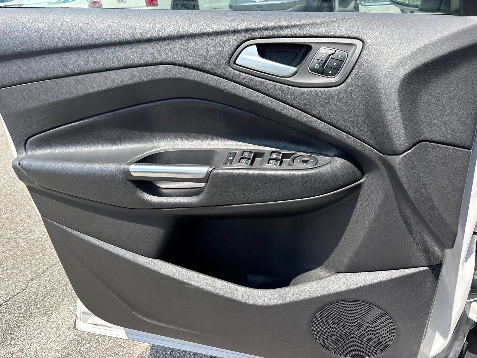 Used 2019 Ford Escape Titanium AWD/4WD image 11