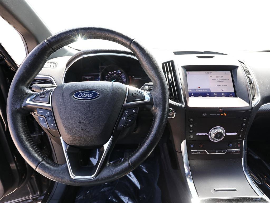 Used 2020 Ford Edge Titanium w/ Equipment Group 301A AWD/4WD image 12