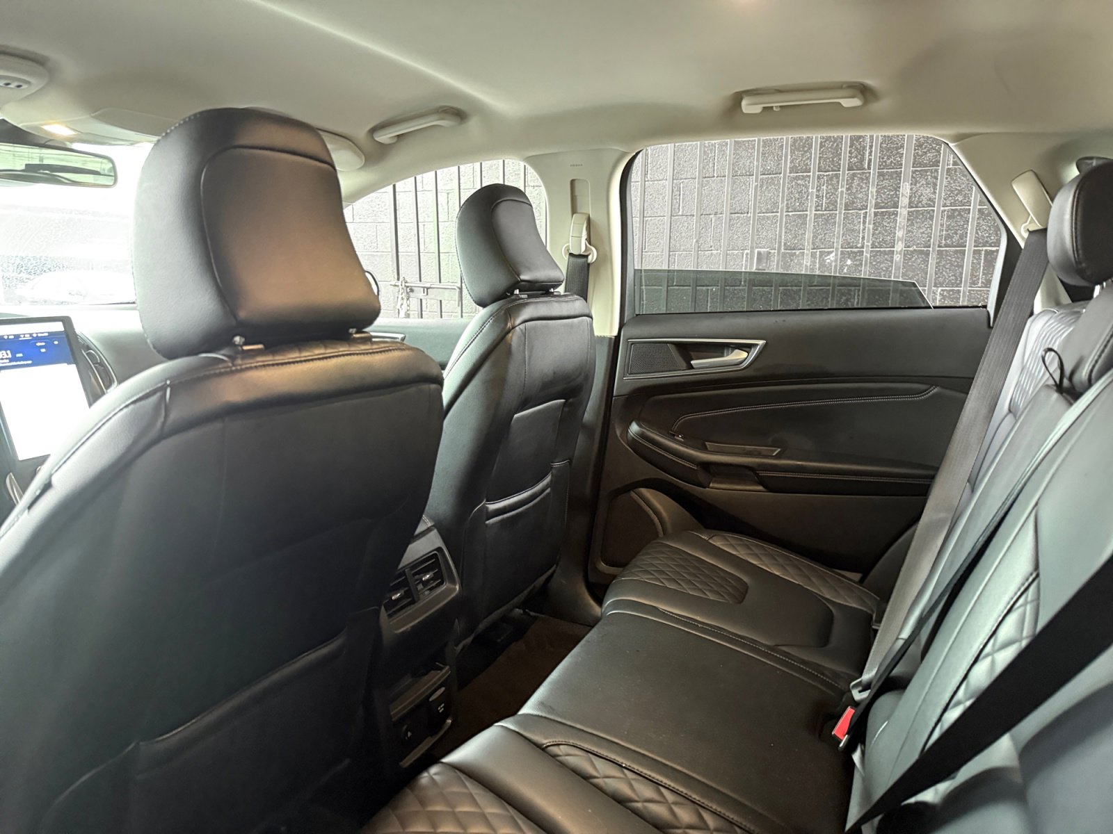 Used 2024 Ford Edge Titanium image 14