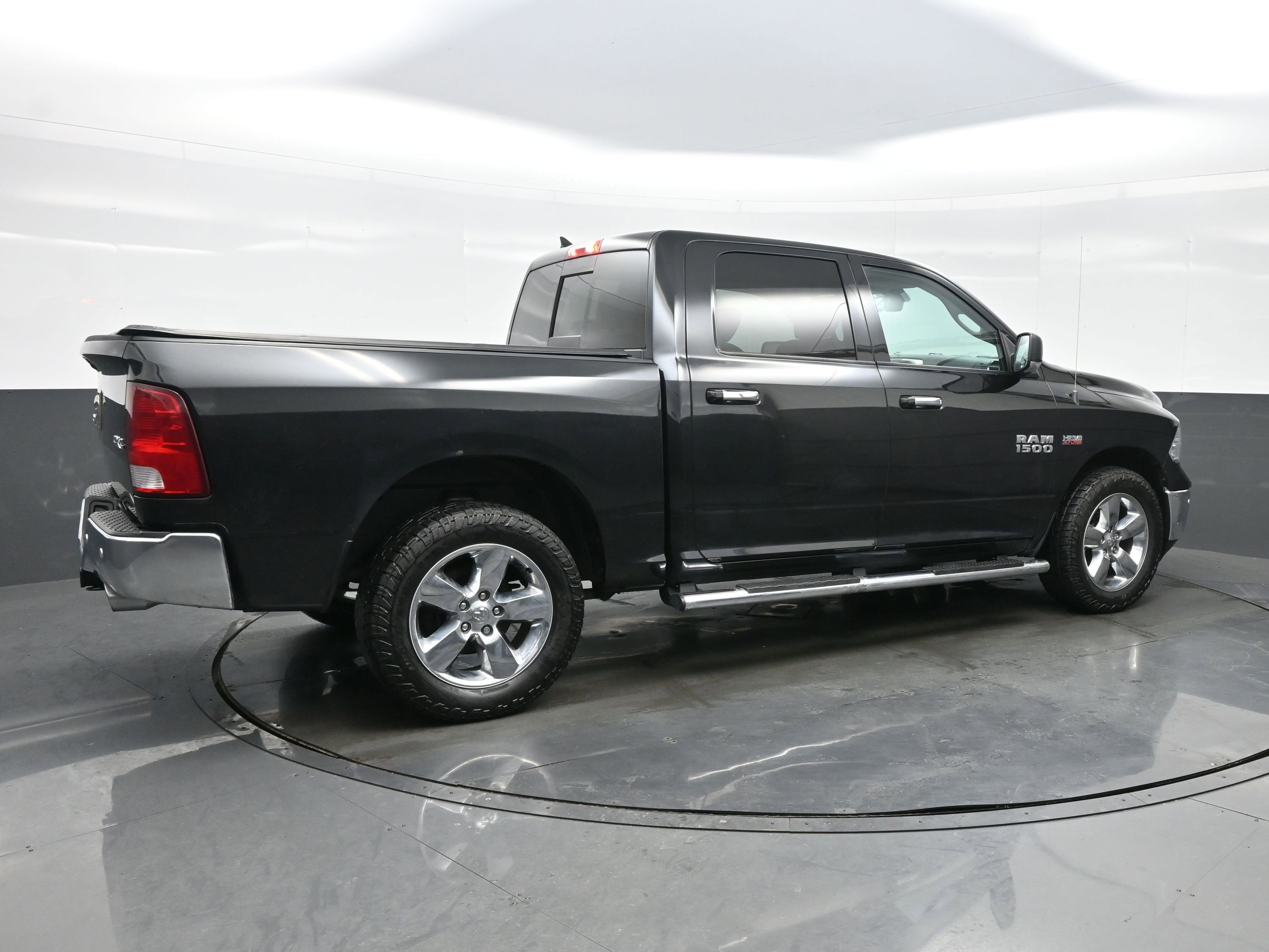 Used 2018 RAM 1500 Big Horn image 6